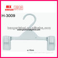 2012 hot plastic kids clothes hanger